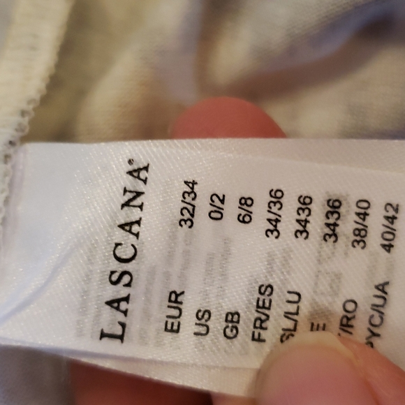 Rayon dress - Picture 7 of 9